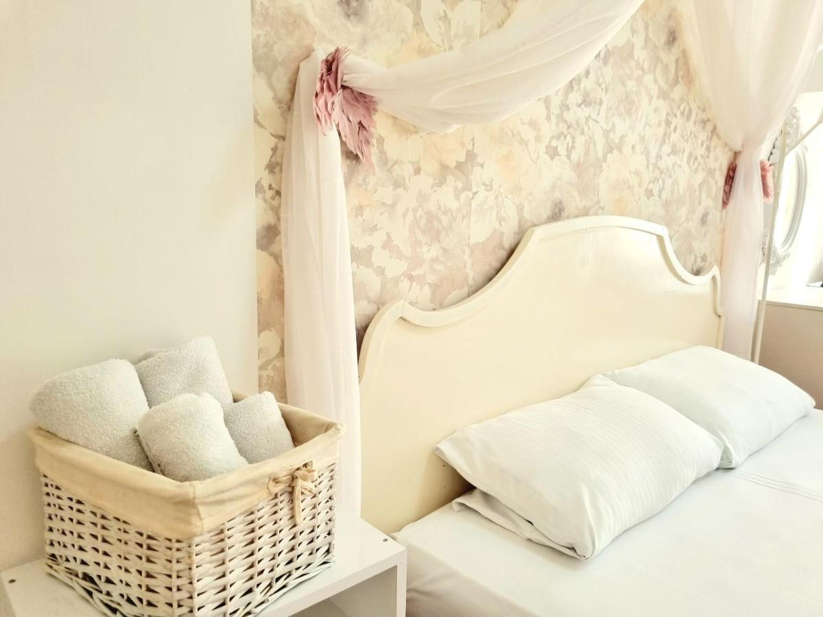 Rooms Villa Luigi Pančevo エクステリア 写真