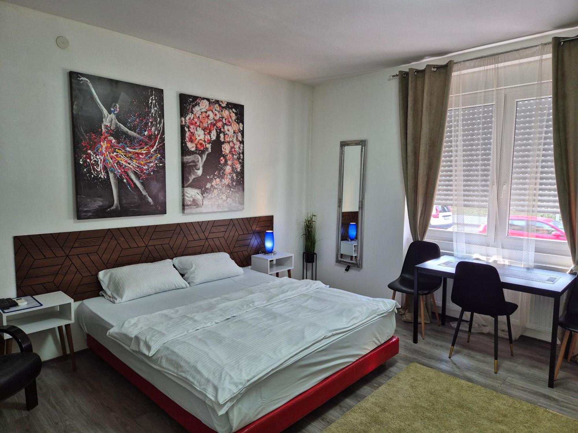 Rooms Villa Luigi Pančevo エクステリア 写真