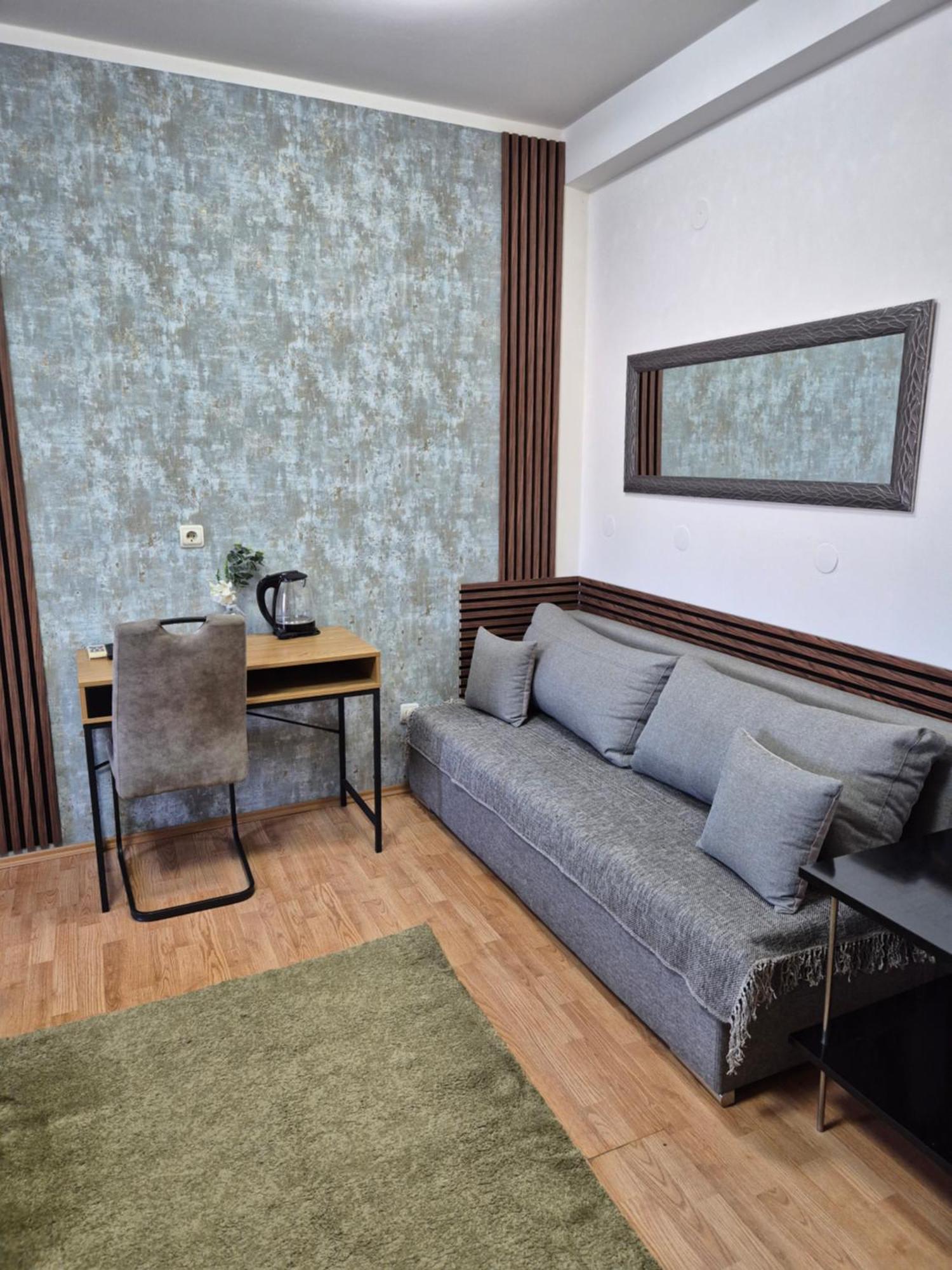 Rooms Villa Luigi Pančevo エクステリア 写真